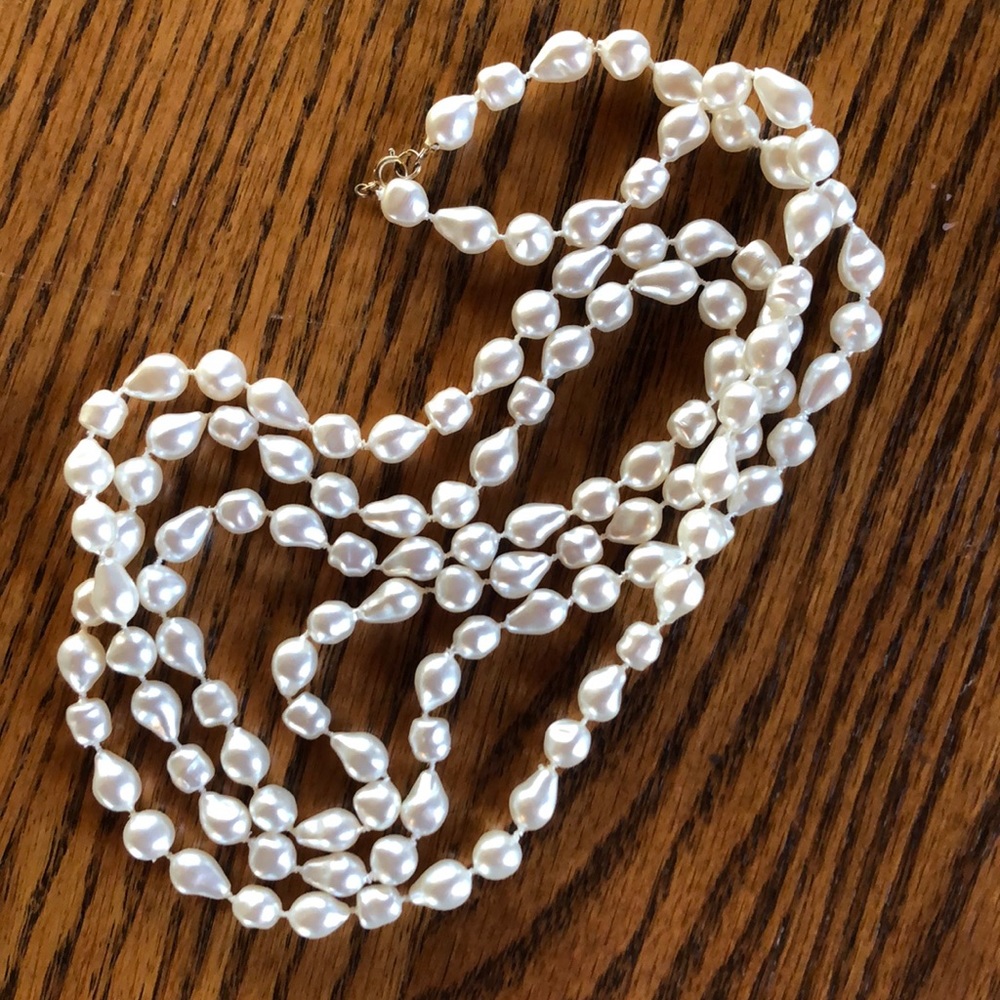 Three strands pearls 53” 28” and 20” Marvella and 1928 brand - Picture 3 of 7